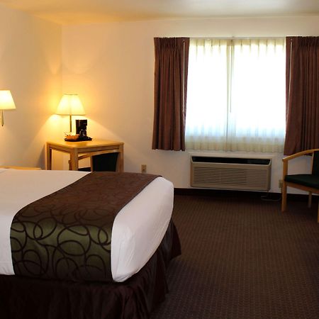 Inn At Lander, Travelodge By Wyndham Bagian luar foto