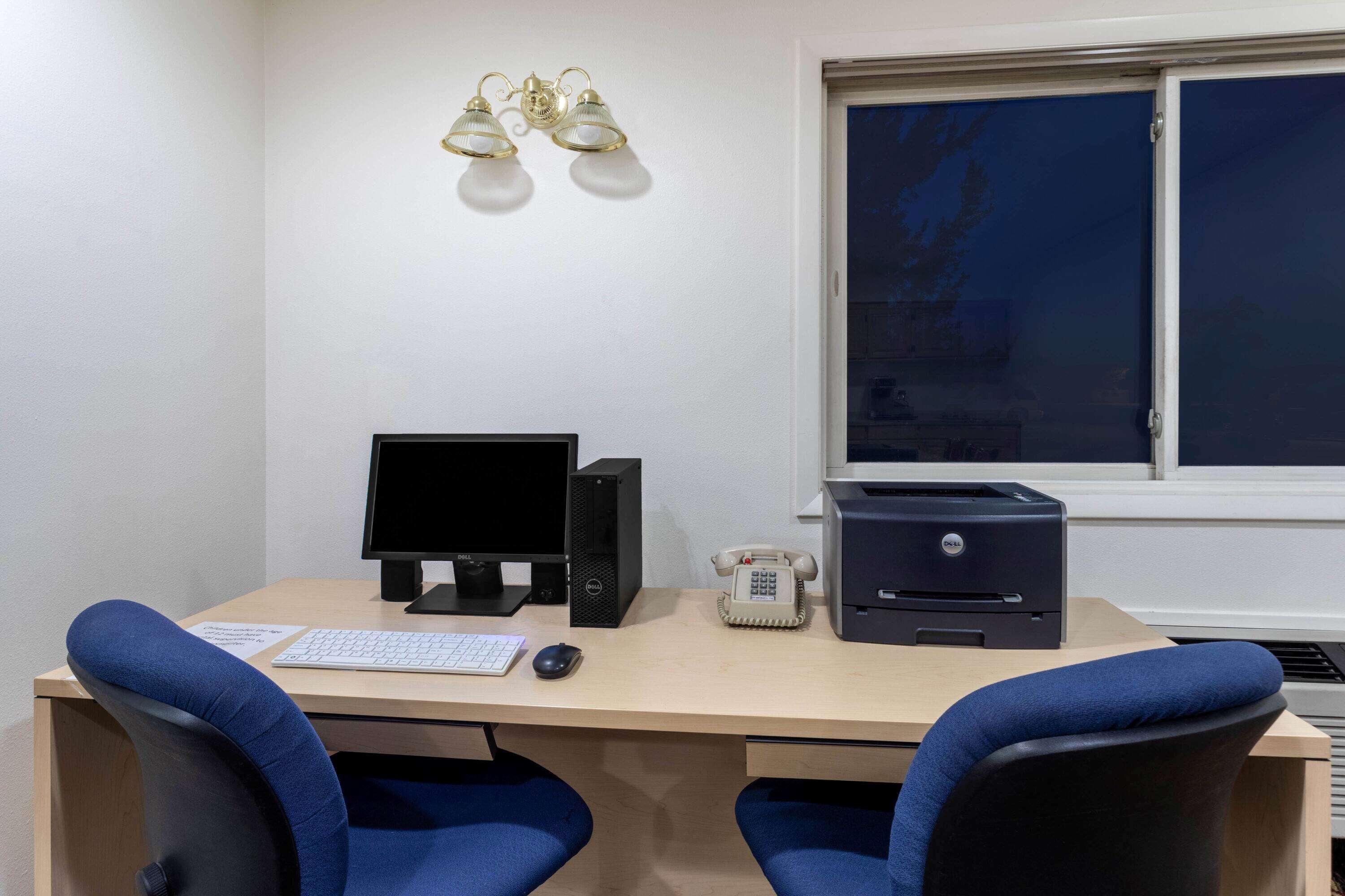 Inn At Lander, Travelodge By Wyndham Bagian luar foto