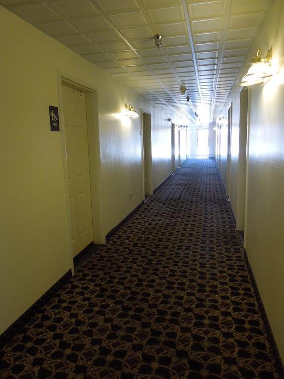 Inn At Lander, Travelodge By Wyndham Bagian luar foto